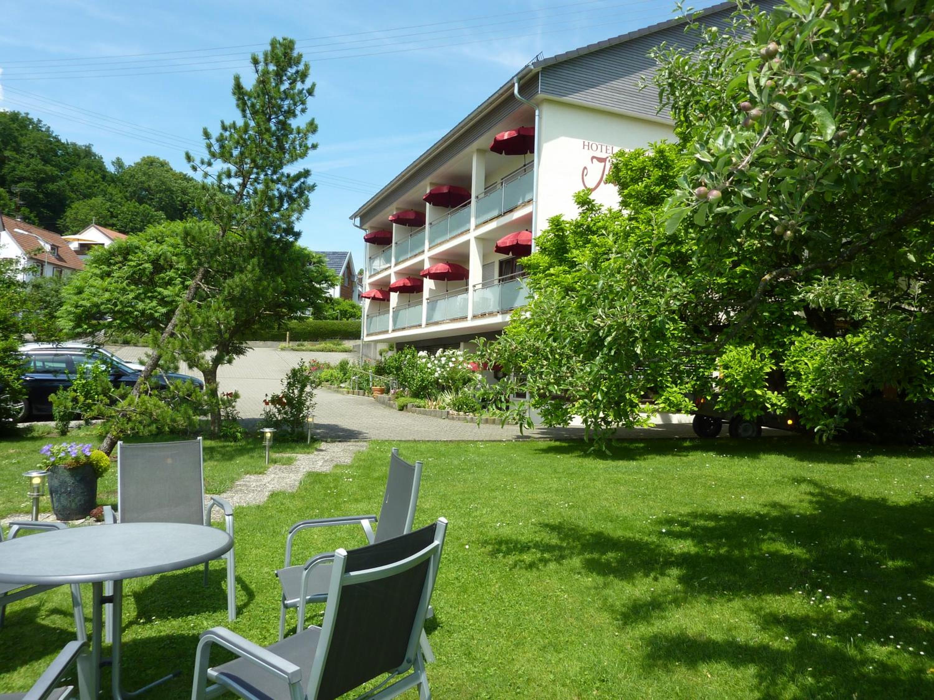 Фото Hotel Garni Jägerhof