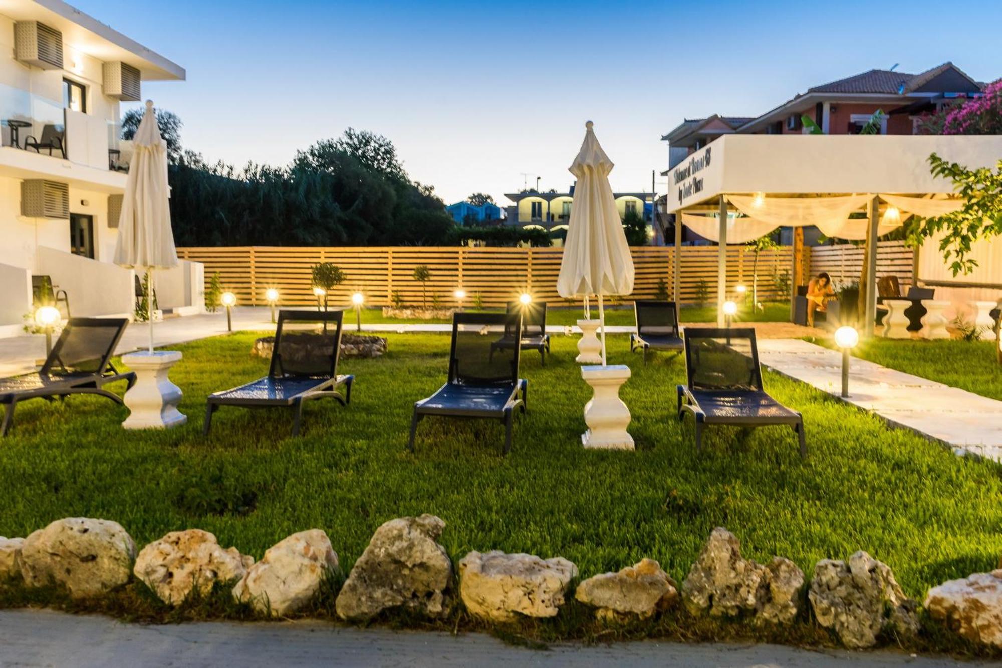 Фото Rooms 48 by Zante Plaza