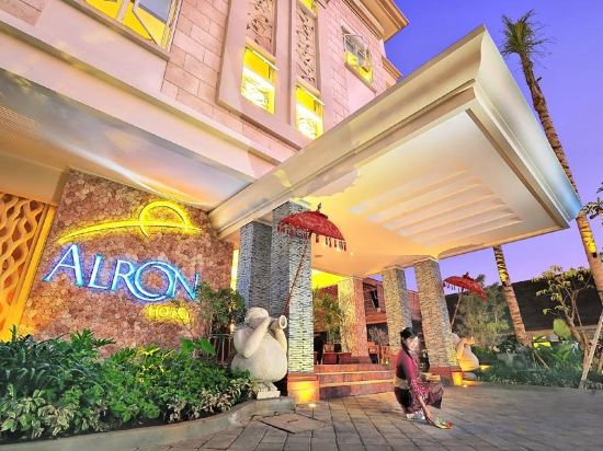 Фото Alron Hotel Kuta Powered by Archipelago