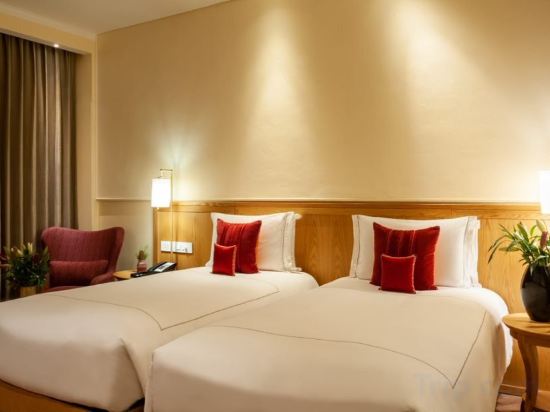 Фото Taj Theog Resort & SPA, Shimla