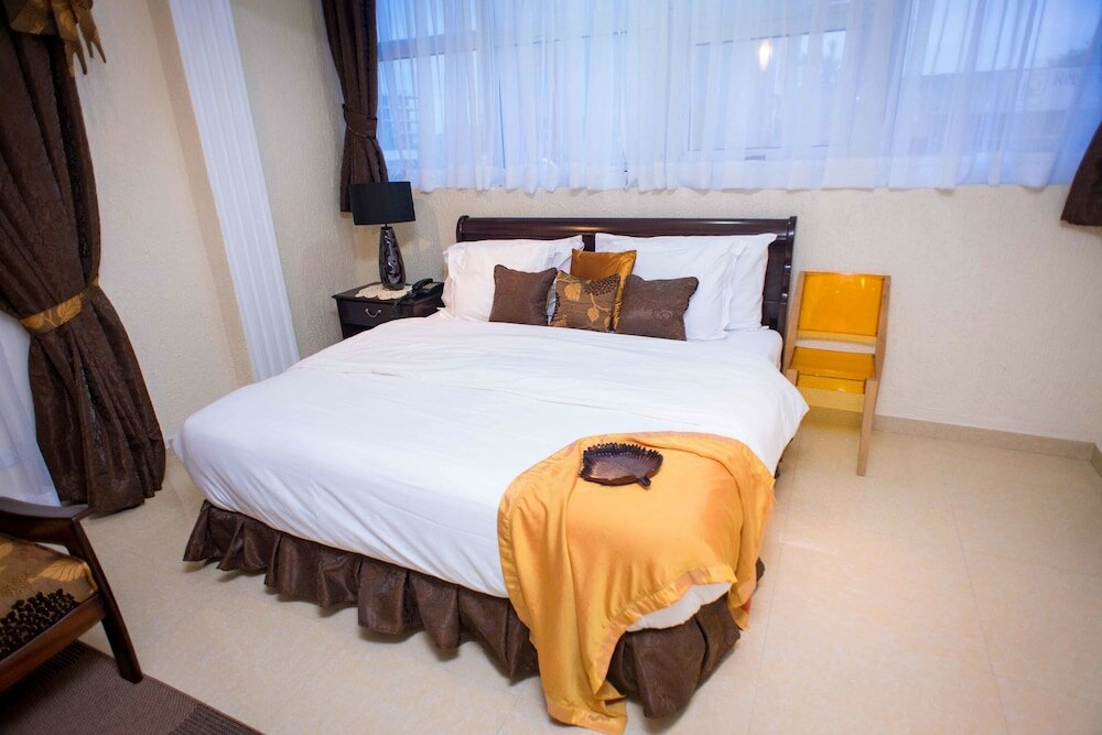 Фото The Ritzz Exclusive Guest House