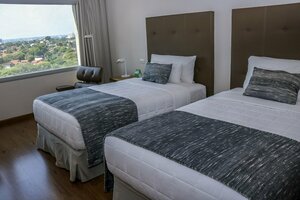 Гостиница Dazzler by Wyndham Asuncion