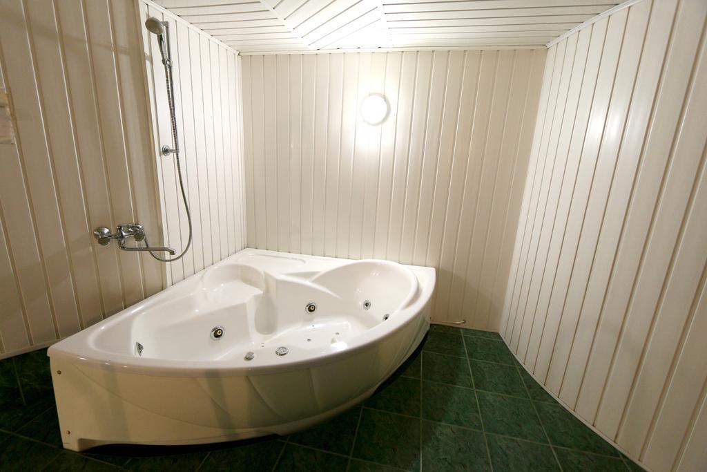 Фото Апрель