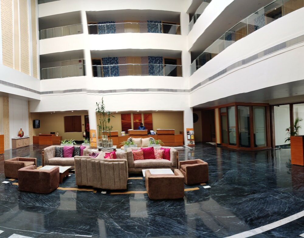 Фото Radiant Globus Hotel