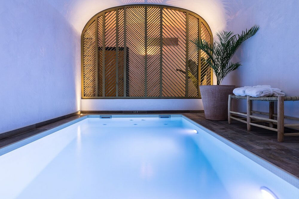 Фото Laz' Hotel SPA Urbain Paris