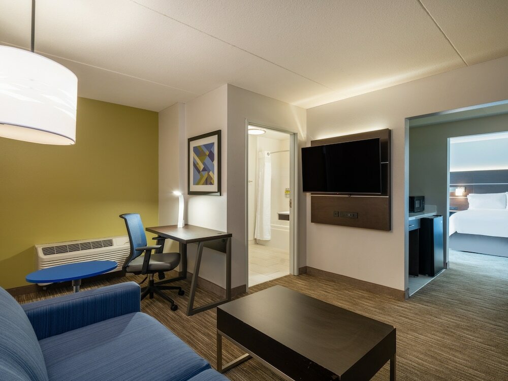 Фото Holiday Inn Express Minneapolis West Plymouth, an Ihg Hotel