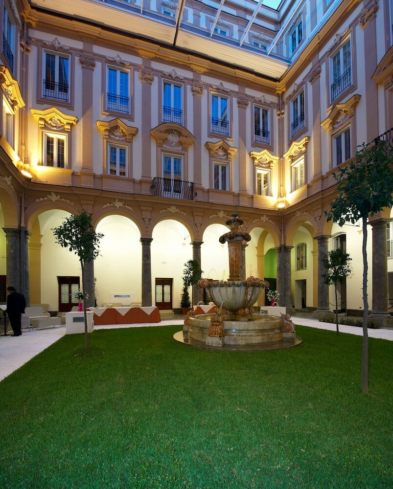 Фото Grand Hotel Piazza Borsa