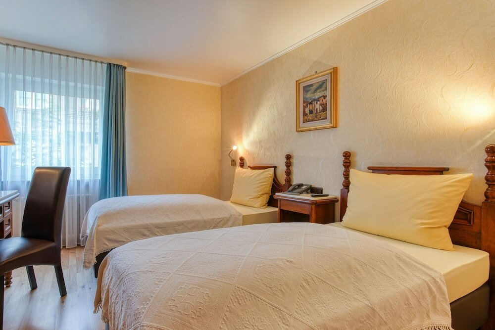 Фото Ff&e Hotel Bavaria