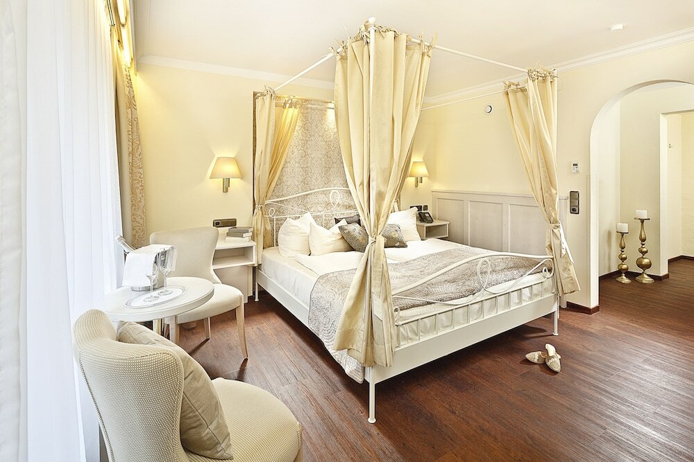 Фото Schlosskrone