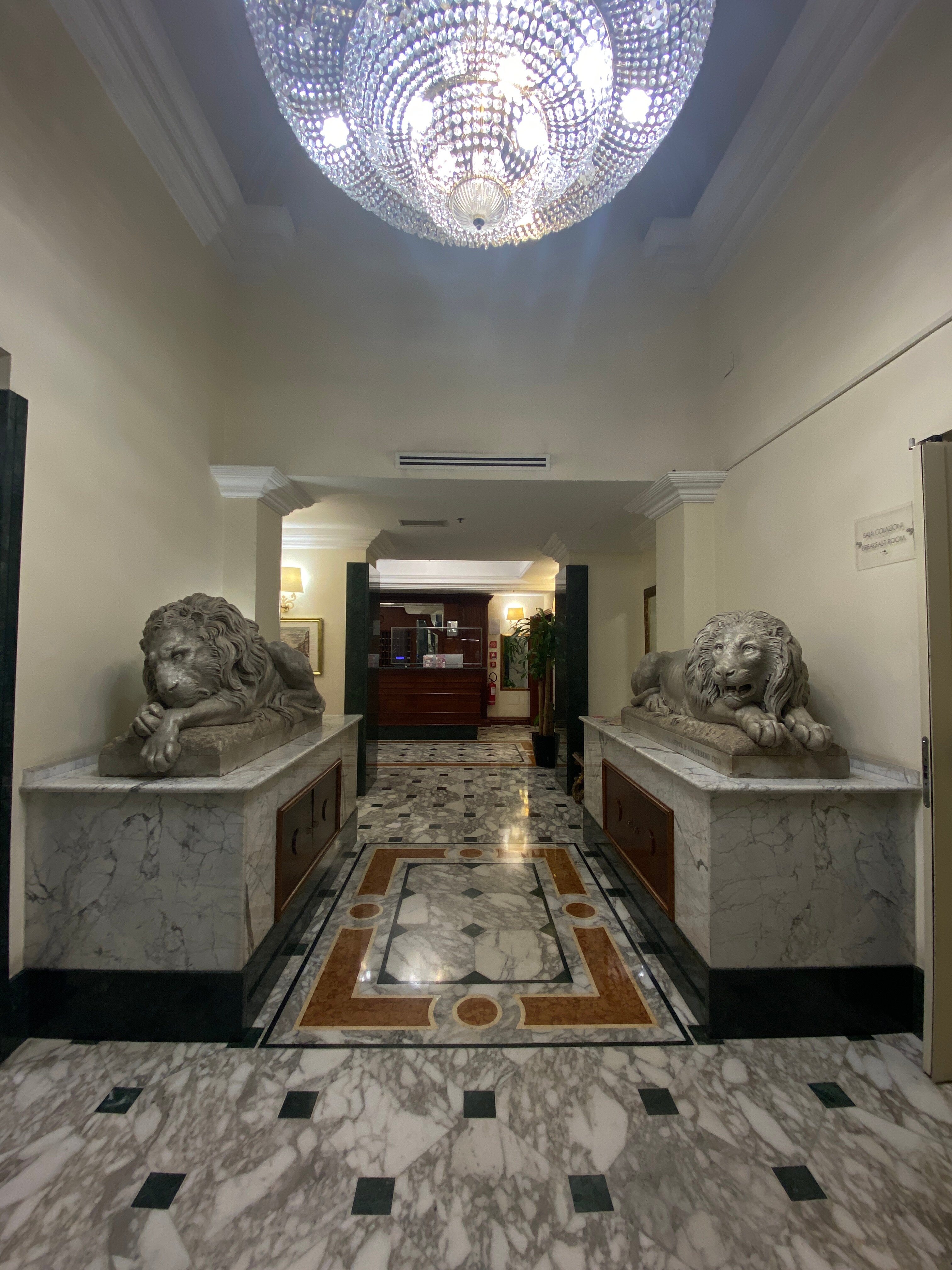 Фото Raeli Hotel Regio