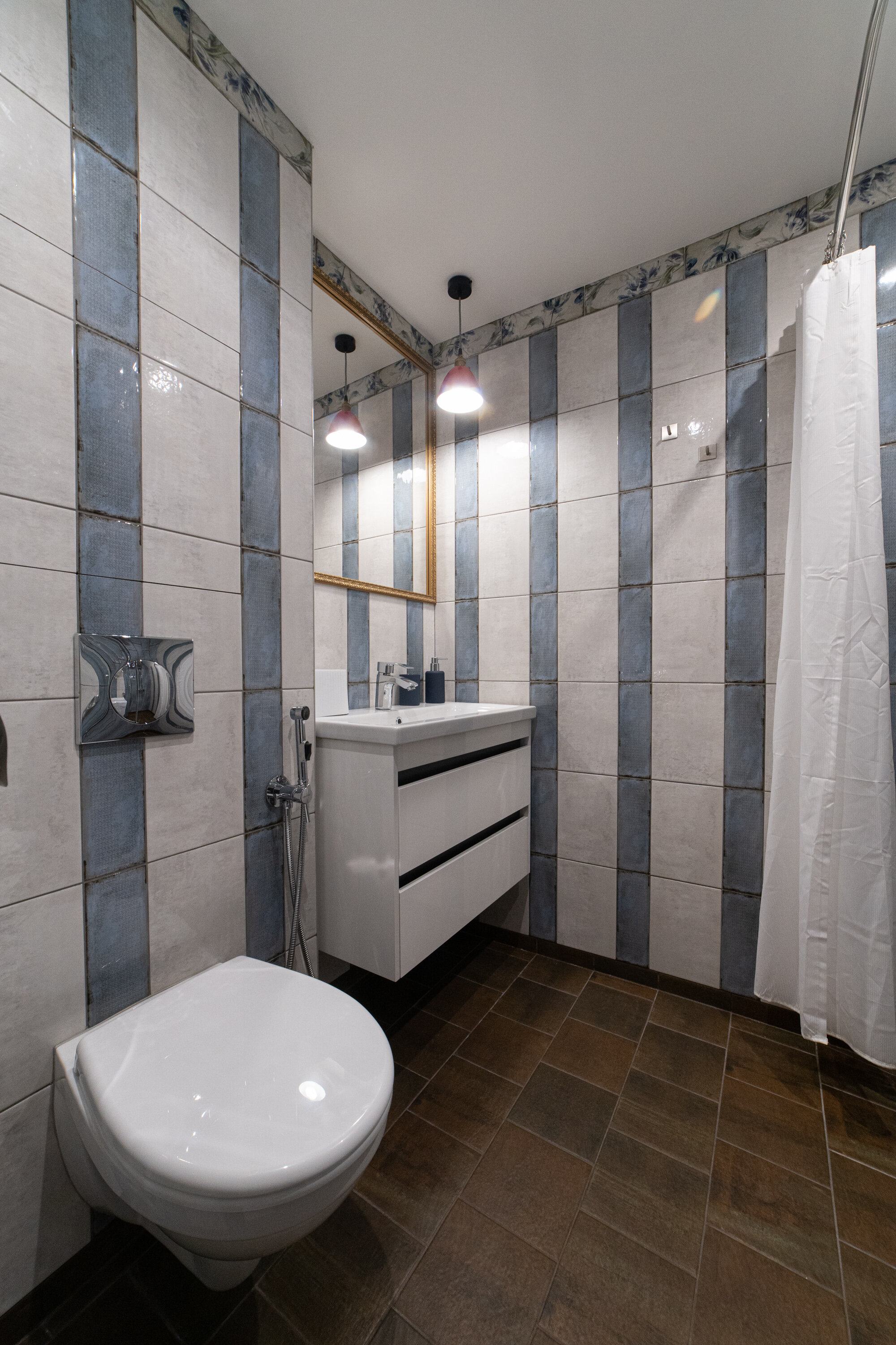 Фото Двенадцать