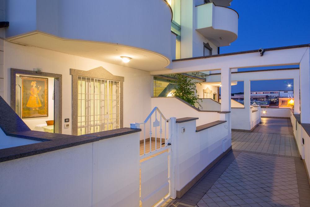 Фото Arcom Palace