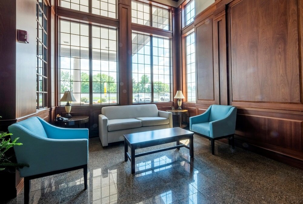 Фото Red Roof Inn & Suites Wilmington - New Castle