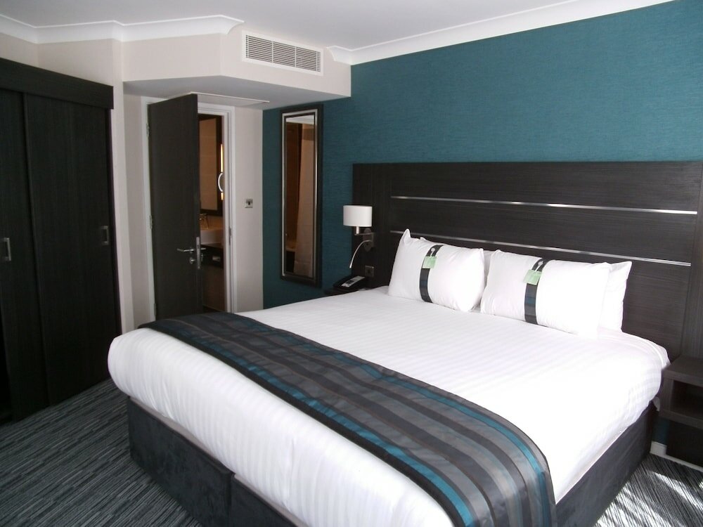 Фото Holiday Inn London Gatwick Worth