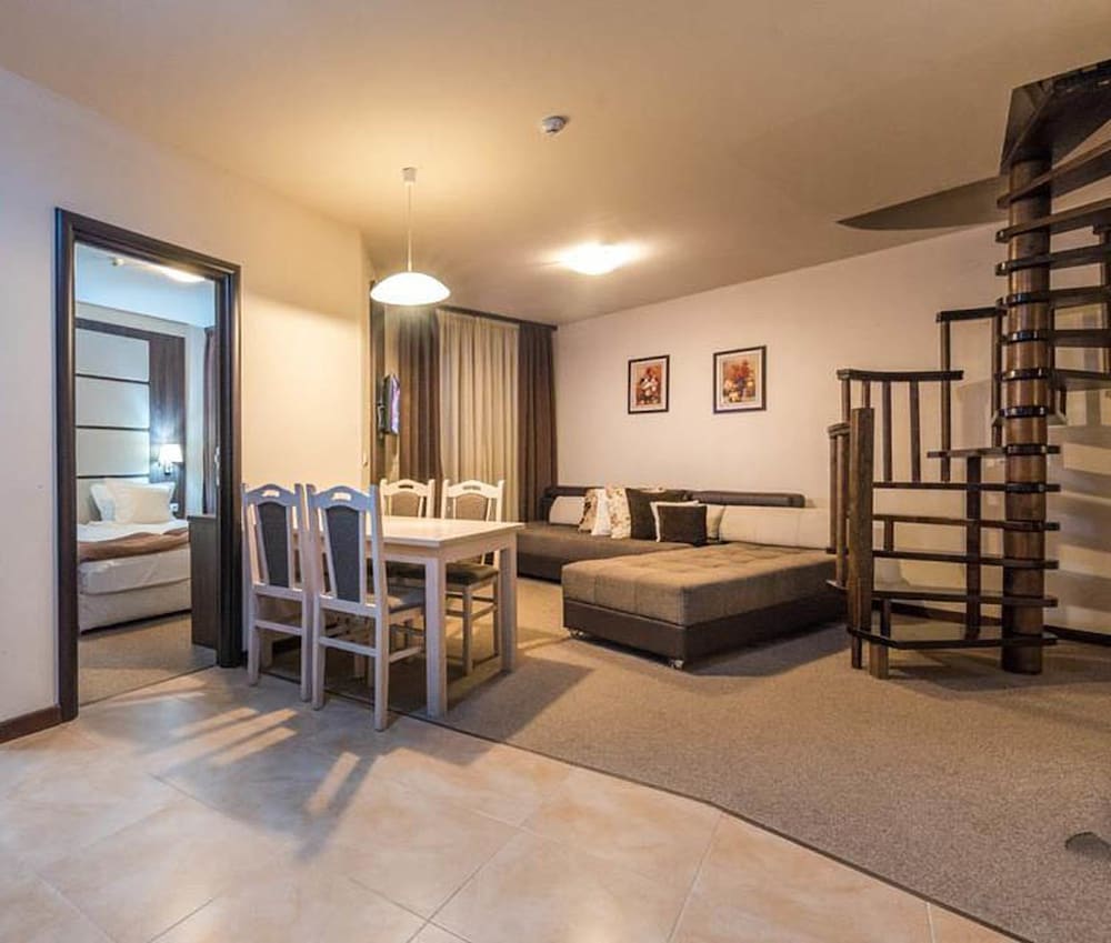 Фото 17656723665