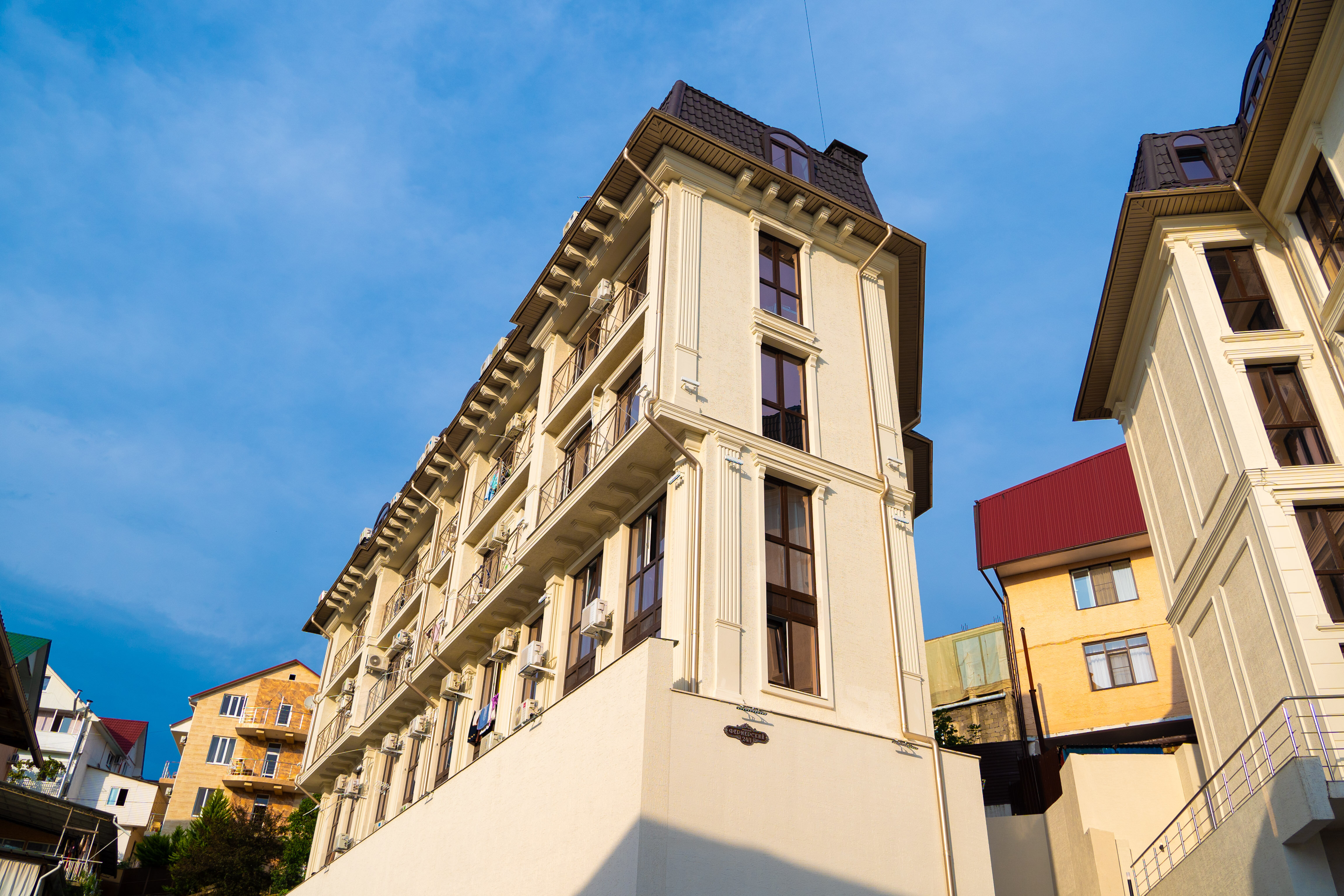 Фото отеля 2