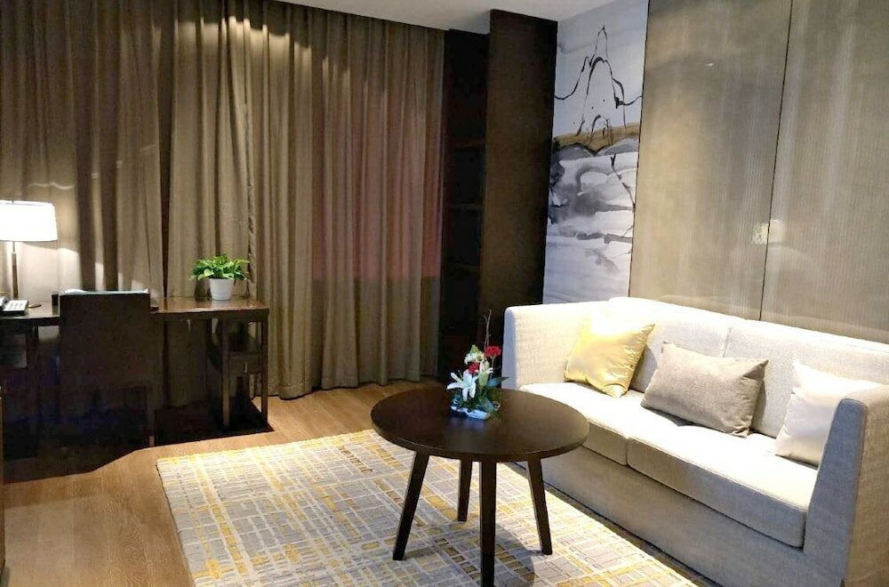 Фото Hangzhou Capital Star Hotel