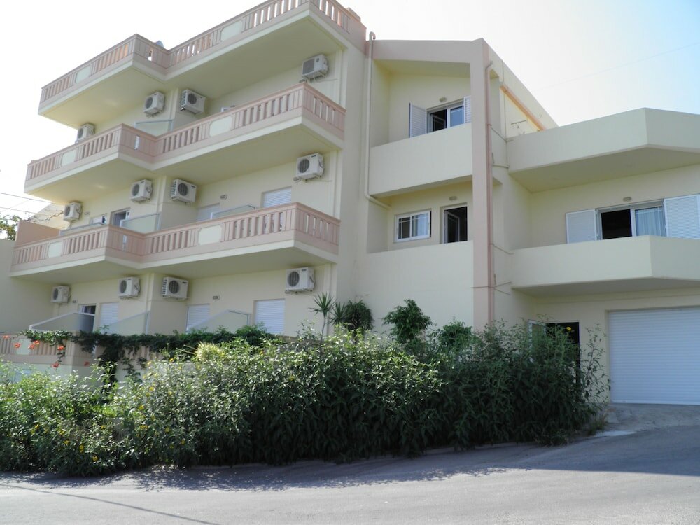 Фото Christi Apartments