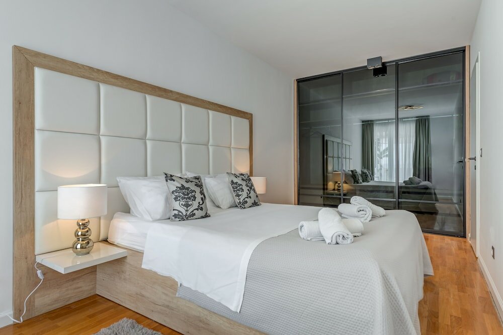 Фото Beachfront Holiday Apartments