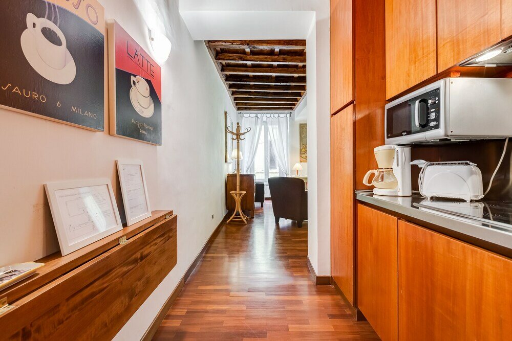 Фото Historical Apartment near Spanish Steps