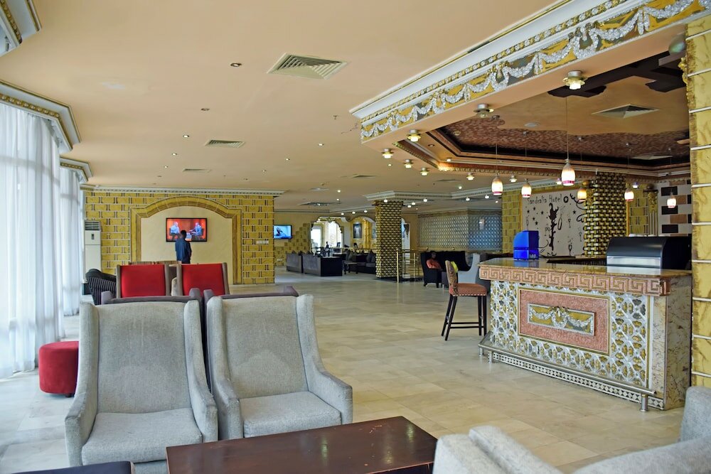 Фото Sandralia Hotel
