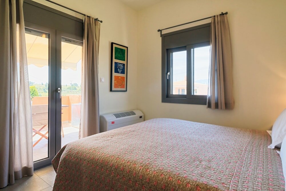 Фото Aegina Bed & Culture - B&b Hotel