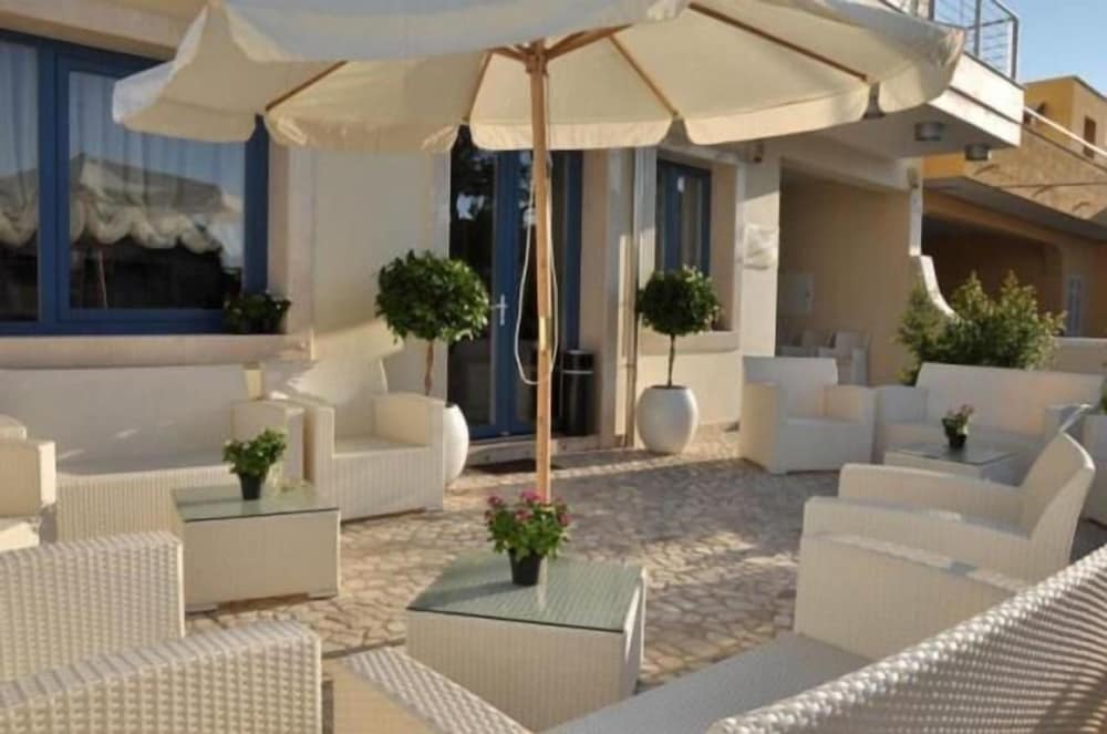 Фото Hotel Perla dello Ionio