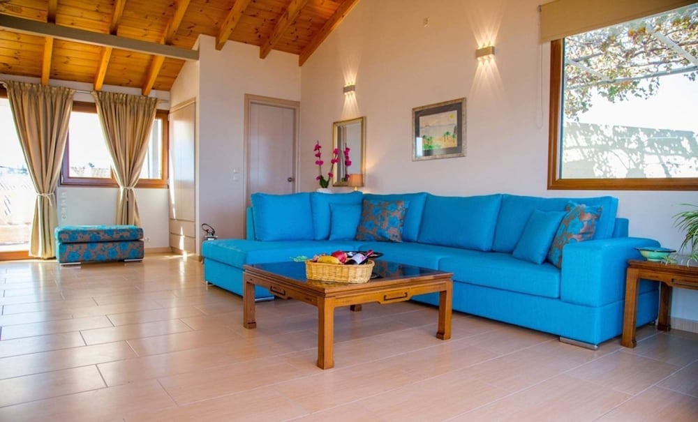 Фото Asterias Studios Apartments