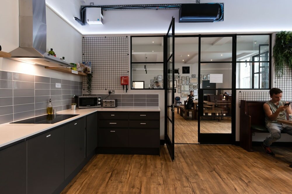 Фото CoDE Pod – The CoURT - Edinburgh