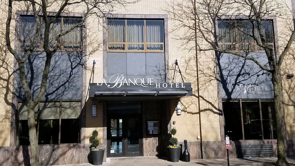 Фото La Banque Hotel