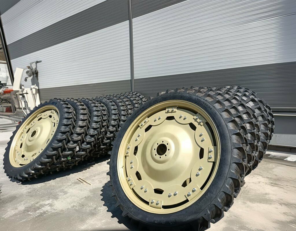 الآلات والمعدات الزراعية Sincanlı Auto and Tractor Inc. Tuzla Depot ، اسطنبول، صورة