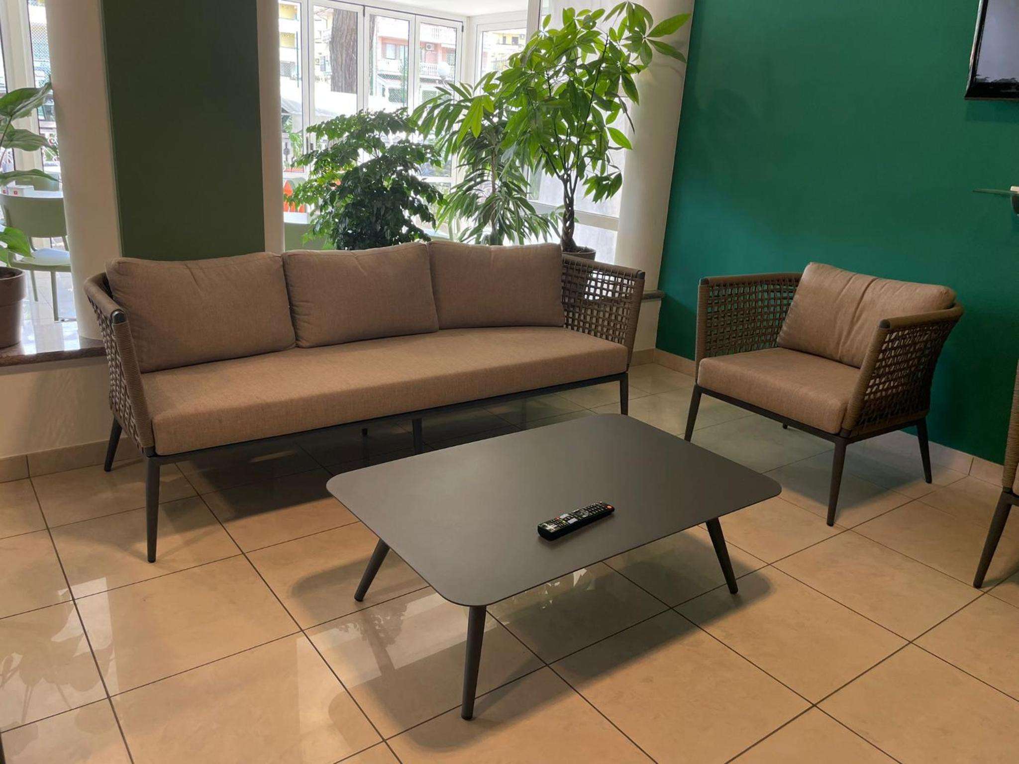 Фото Petit Hotel