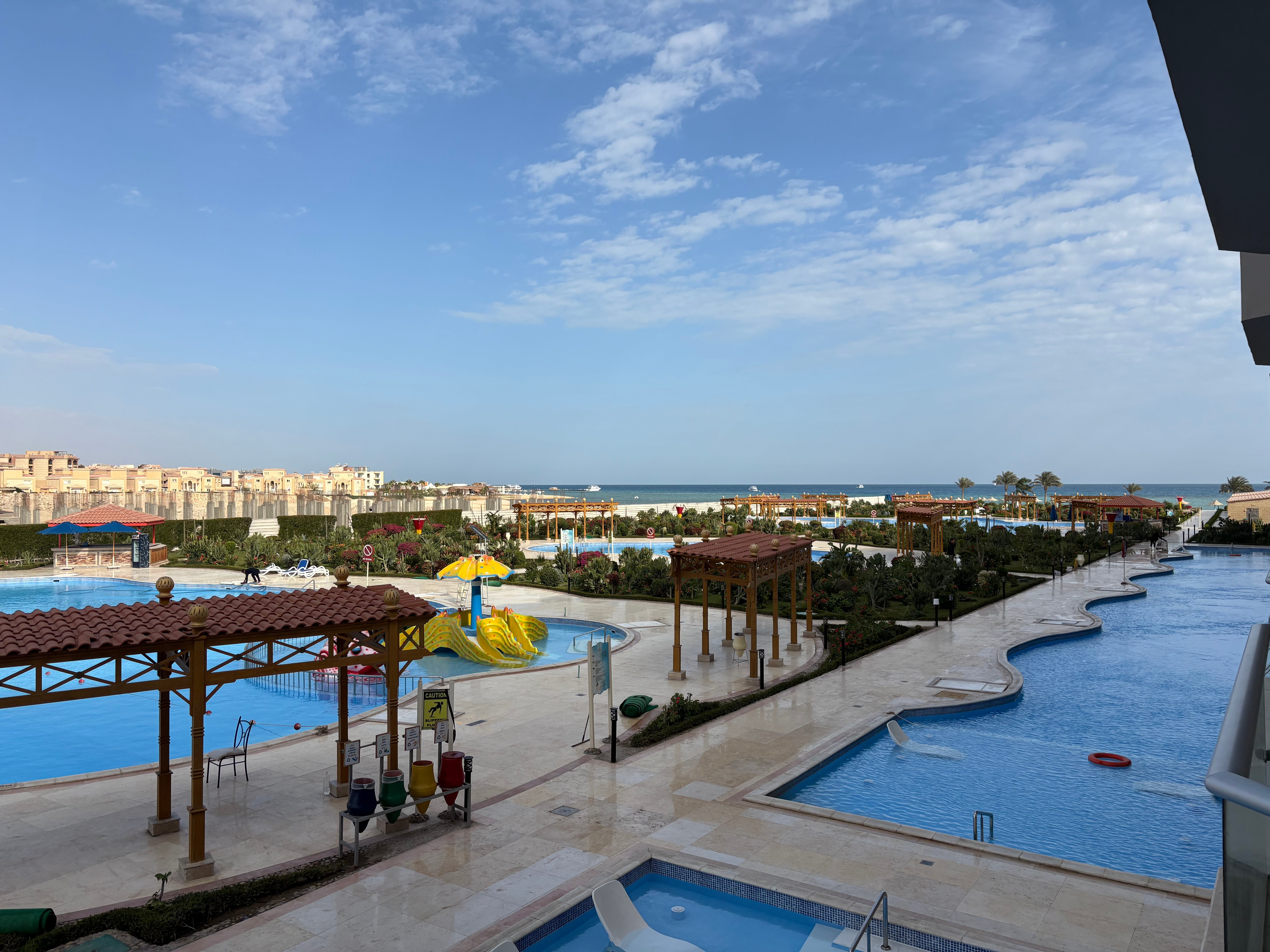 Фото Hawaii Paradise Aqua Park Resort