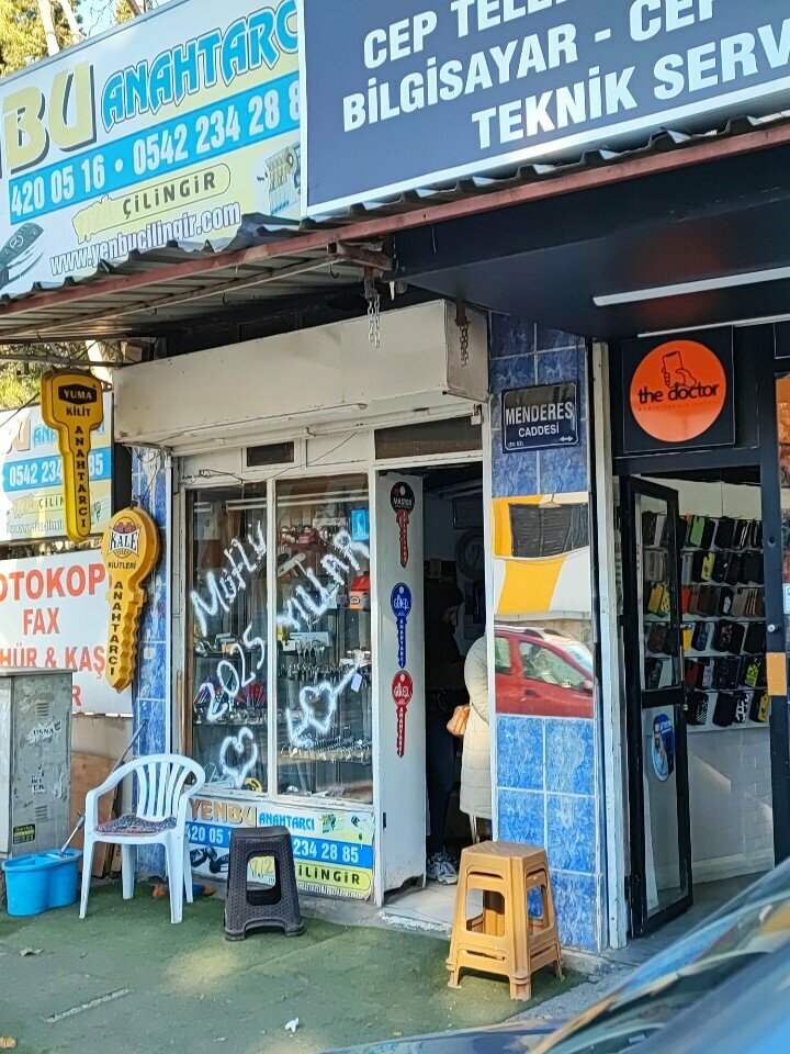 Locks and locking devices Yenbu Anahtarci, Izmir, photo