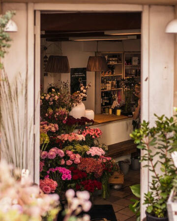 Flower shop Pansy Flowers and Chocolate, Dubai, photo