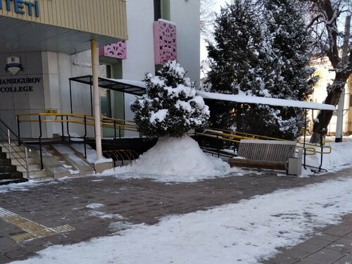 Ұйықтап жатқан қыздармен порно