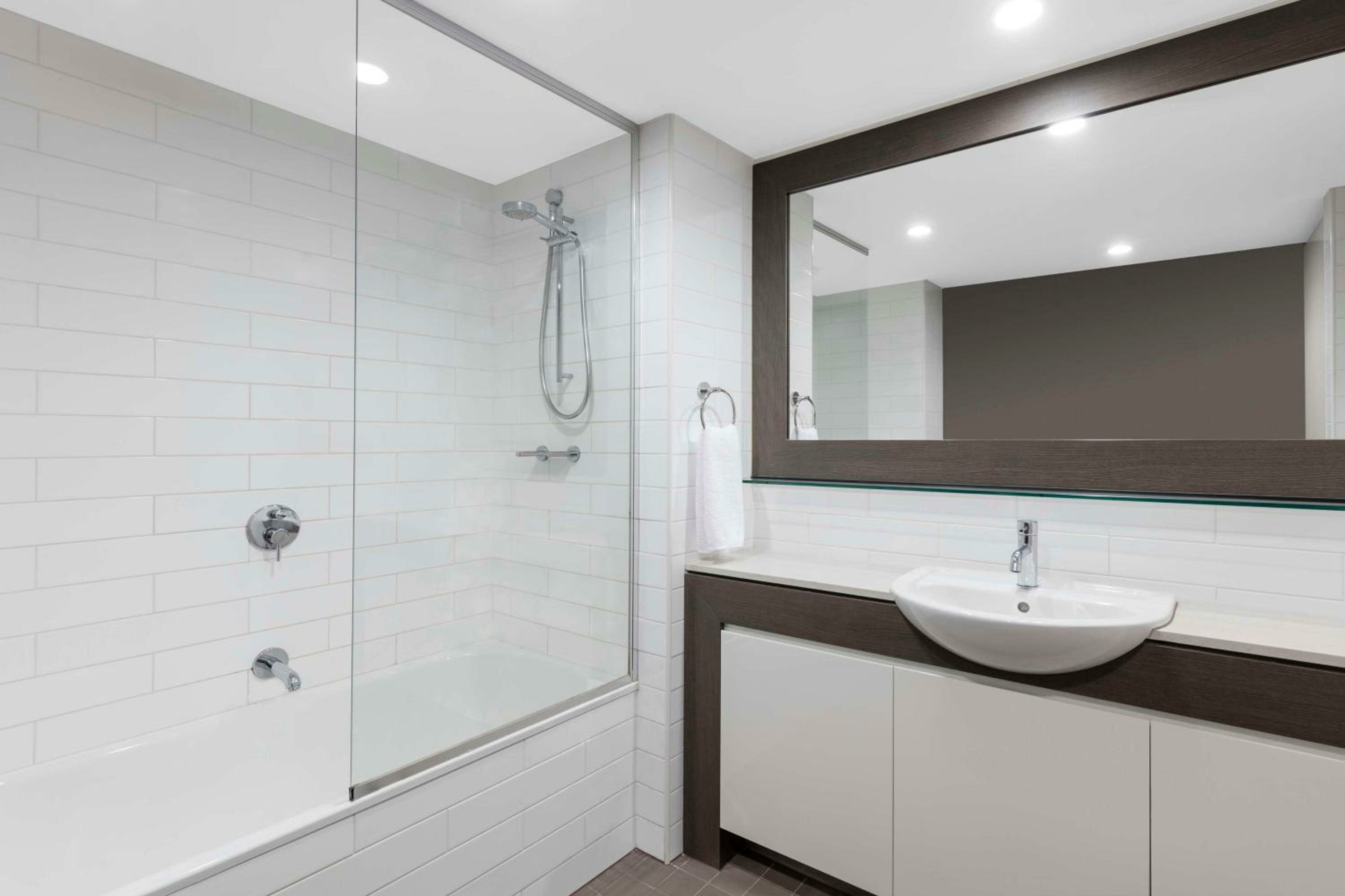 Фото Adina Apartment Hotel Darwin Waterfront