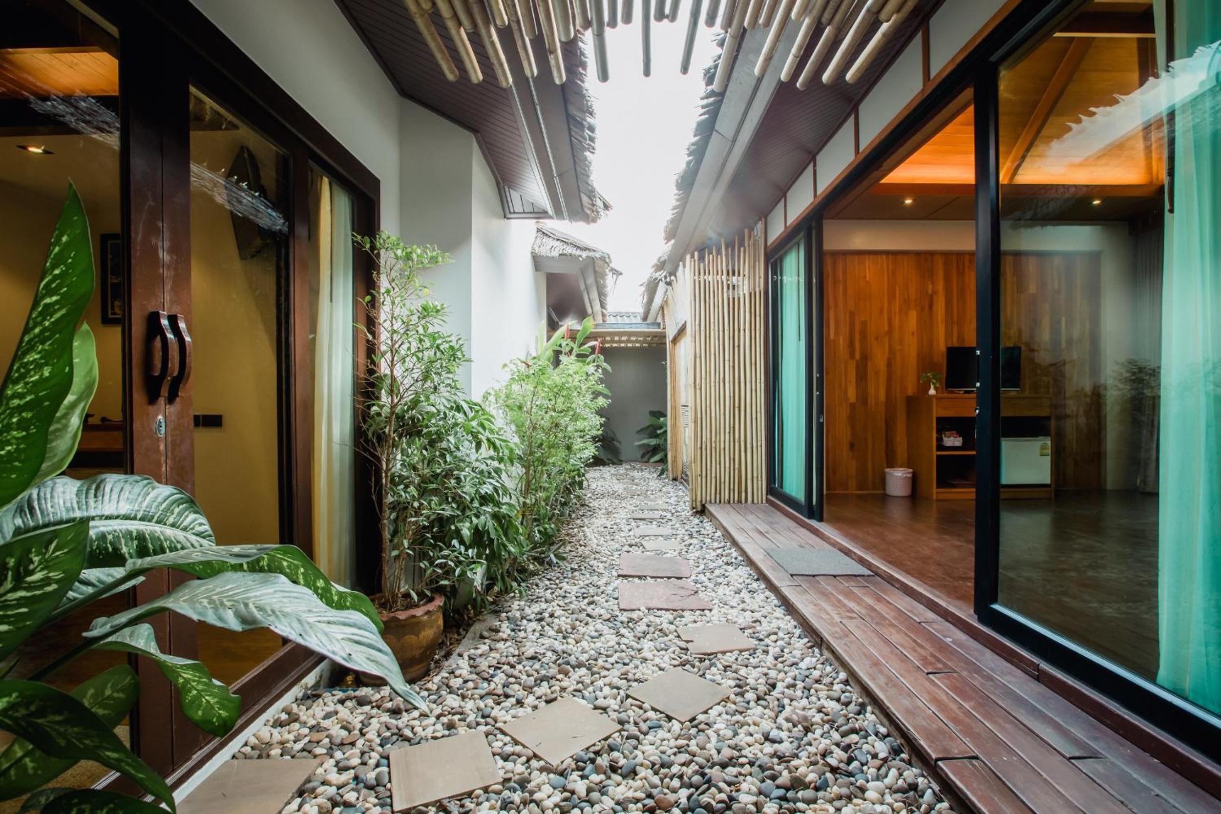 Фото Railay Village Resort