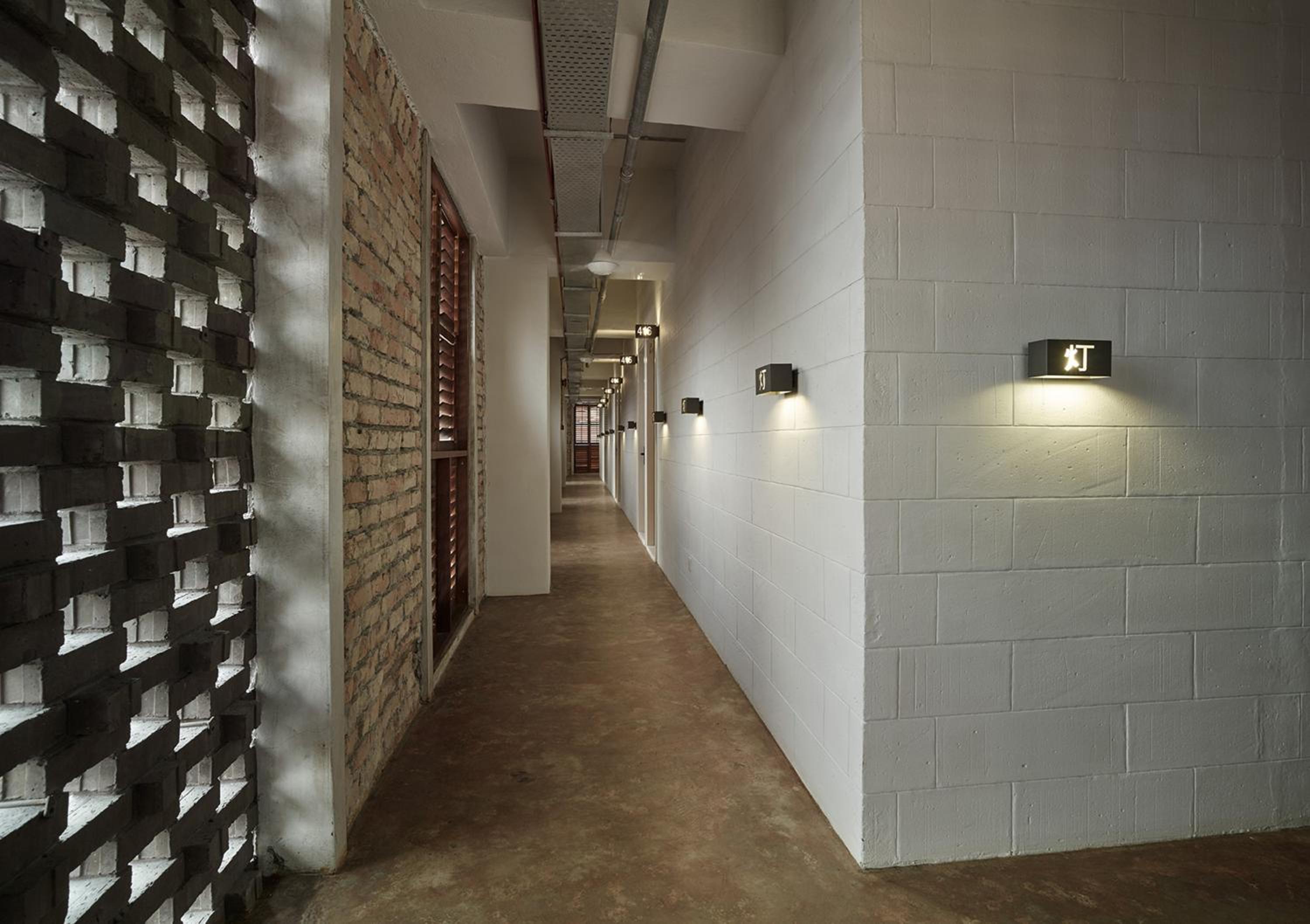 Фото Lantern Hotel