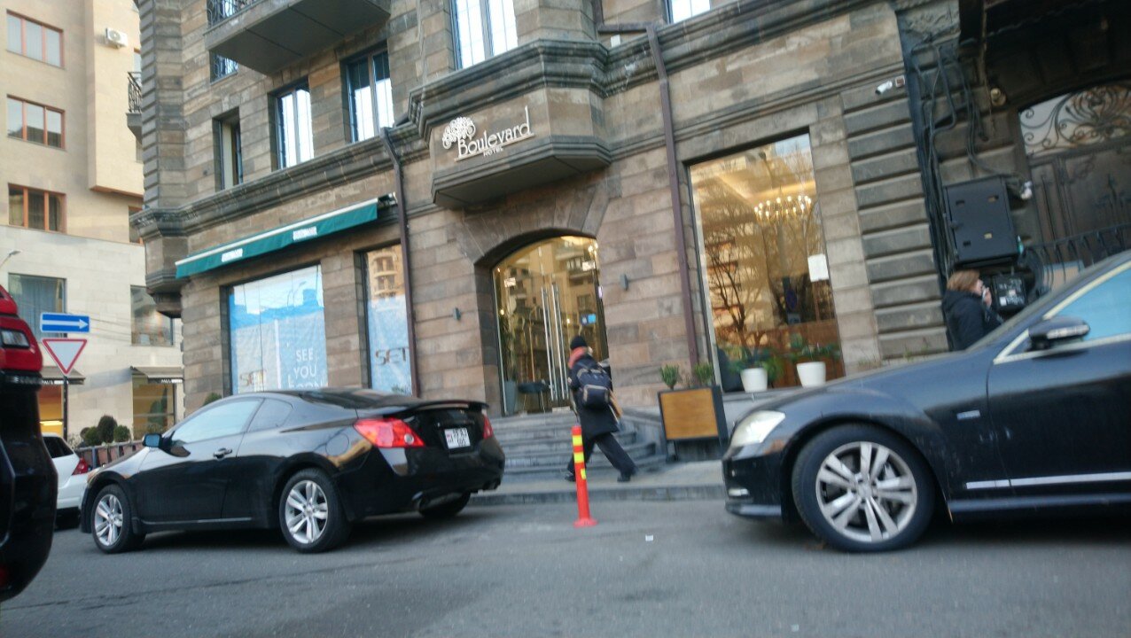 Фото Бульвар