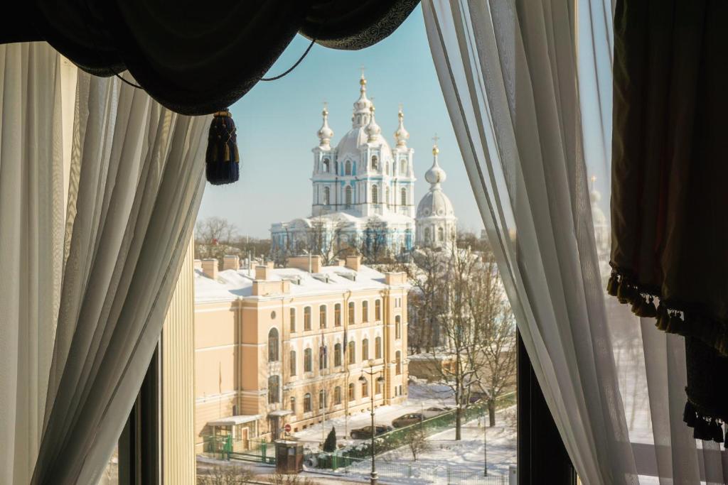 Фото Смольнинская