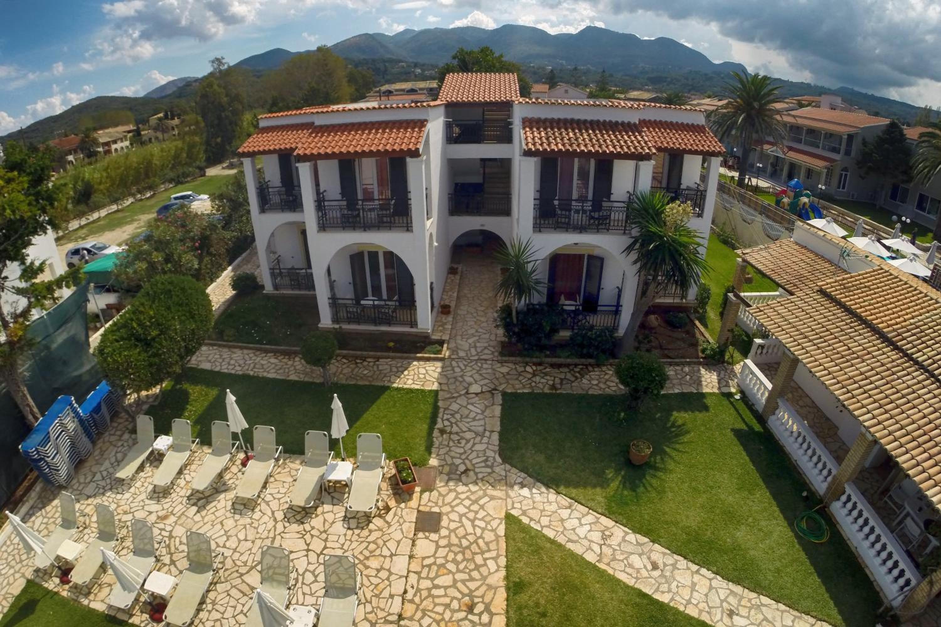 Фото Filorian Hotel Apartments