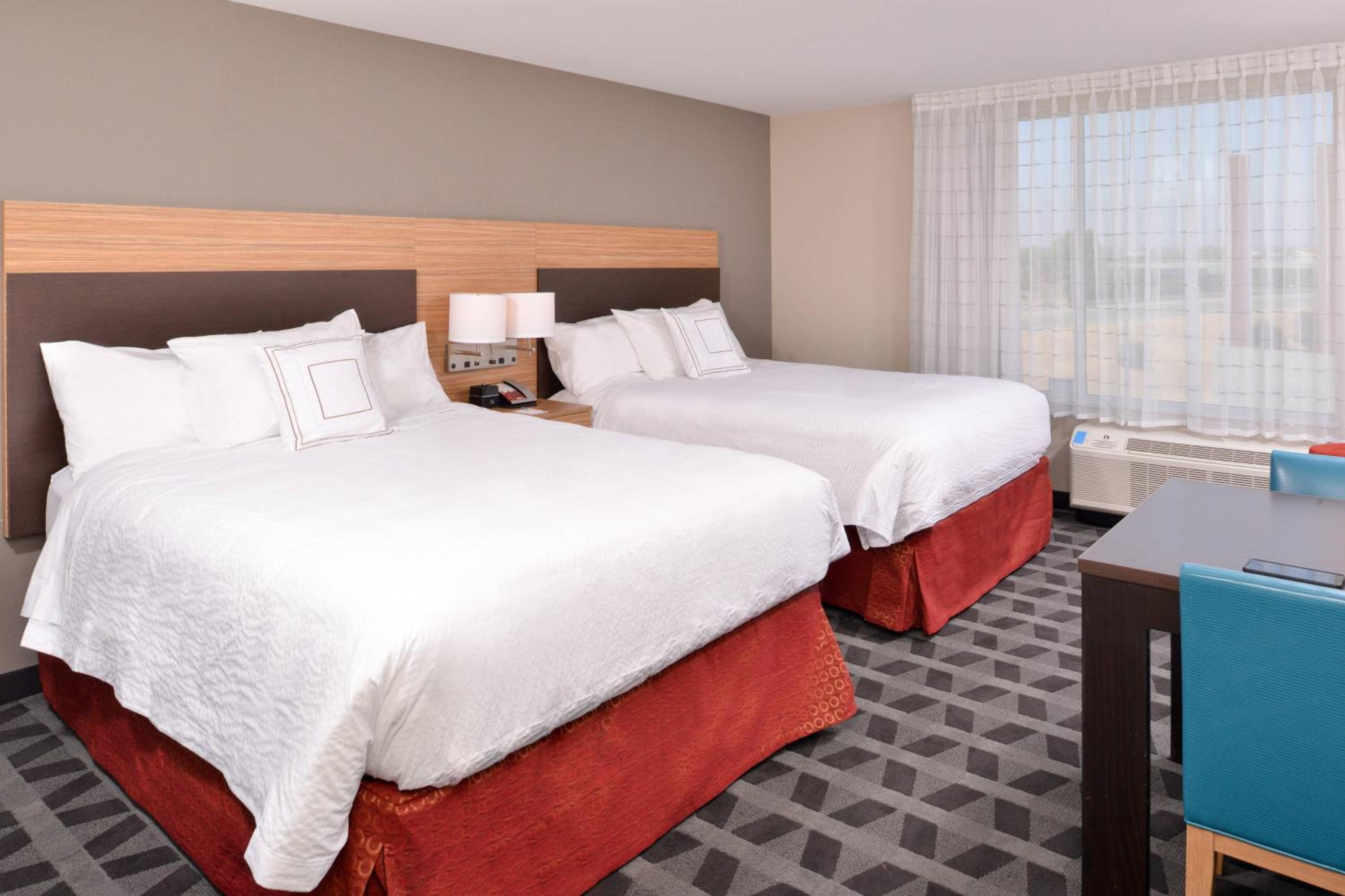 Фото TownePlace Suites by Marriott Ontario Chino Hills