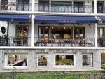 Simple Life (Istanbul, Besiktas, Bebek Neighborhood, Cevdetpasa Avenue, 17), furniture store