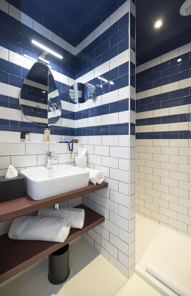 Фото Hotel L'Eautel Toulon Port