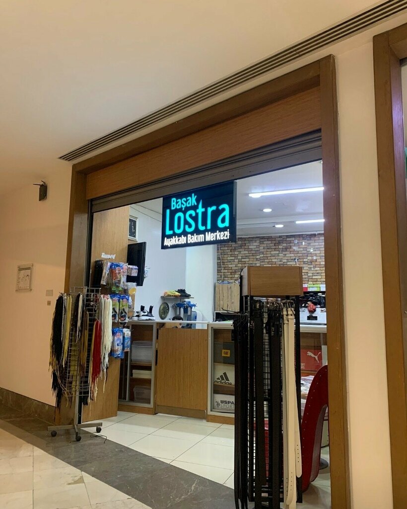 Shoe studio Basak Lostra, Istanbul, photo