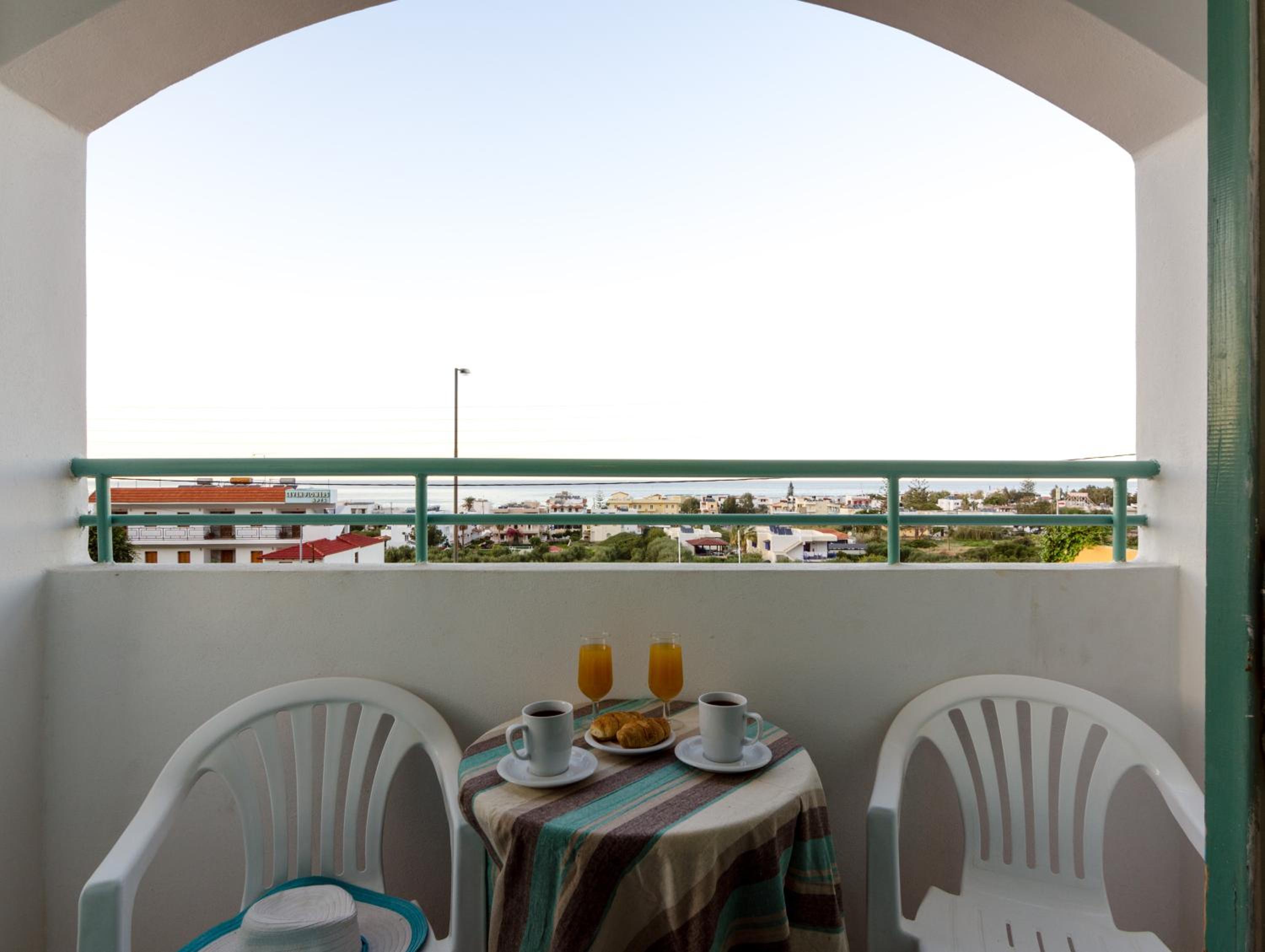 Фото Aglaia Apartments & Studios