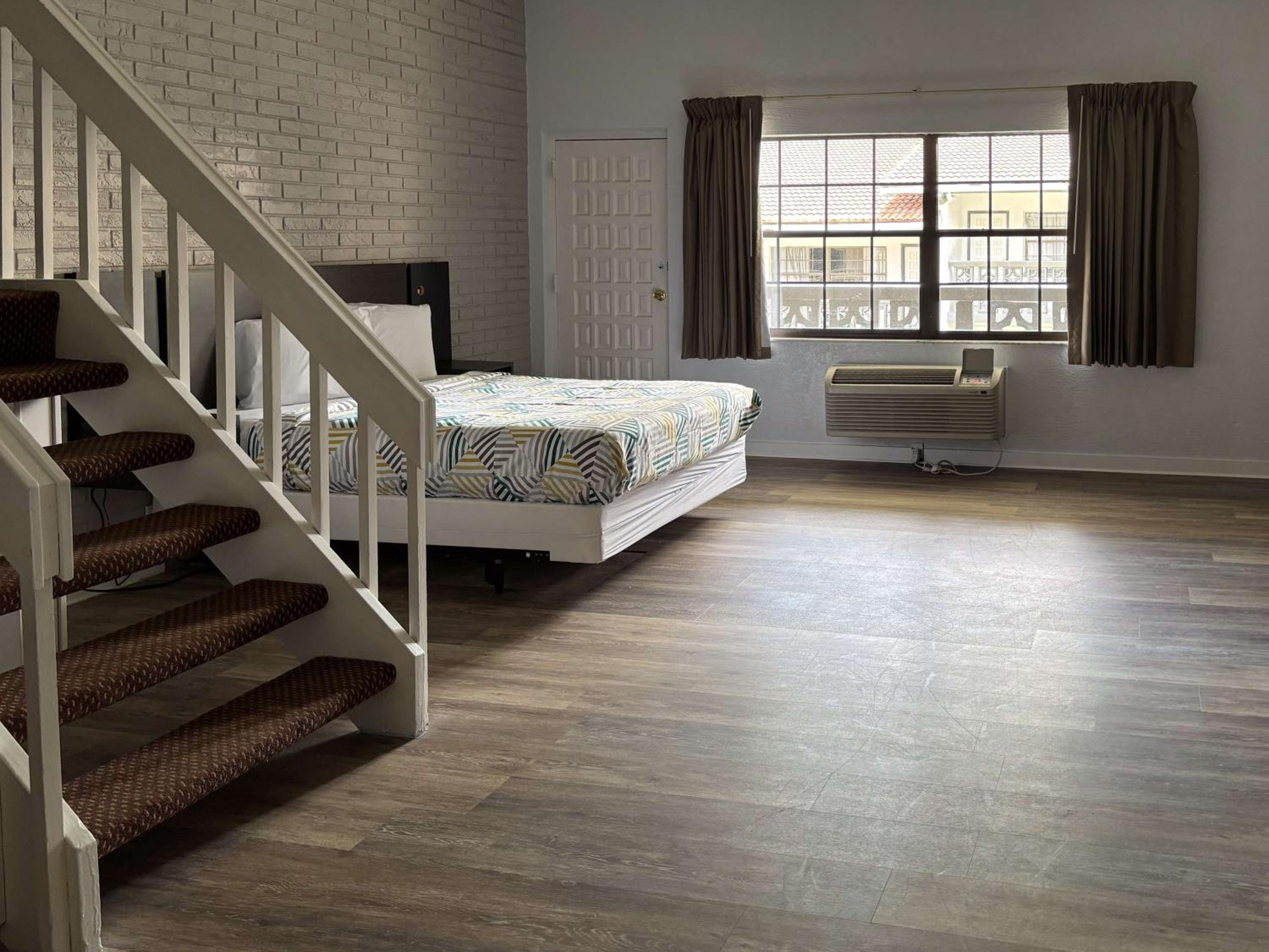 Фото Studio 6 Tallahassee, Fl – North Monroe