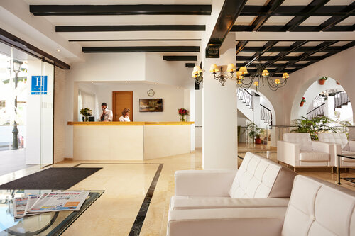 Гостиница Villa Flamenca в Нерха