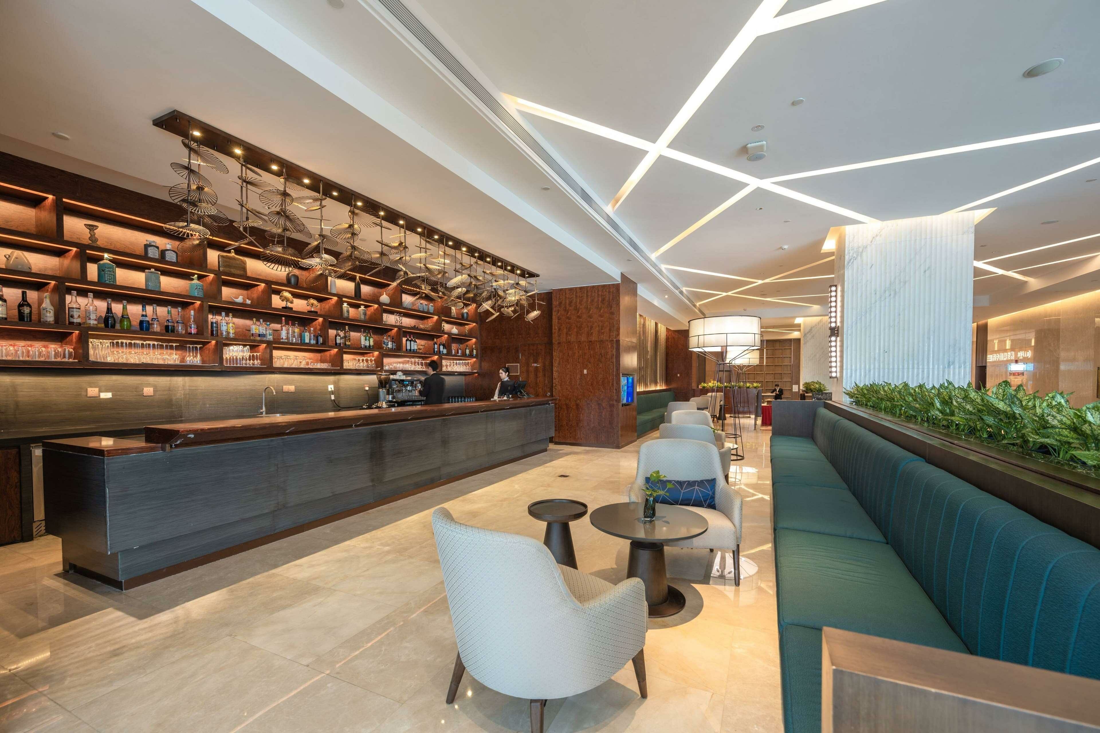 Фото Howard Johnson Caexpo Plaza Nanning